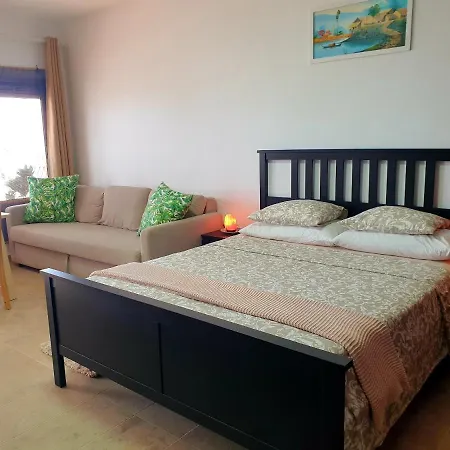 Madre Tierra Puerto de la Madera